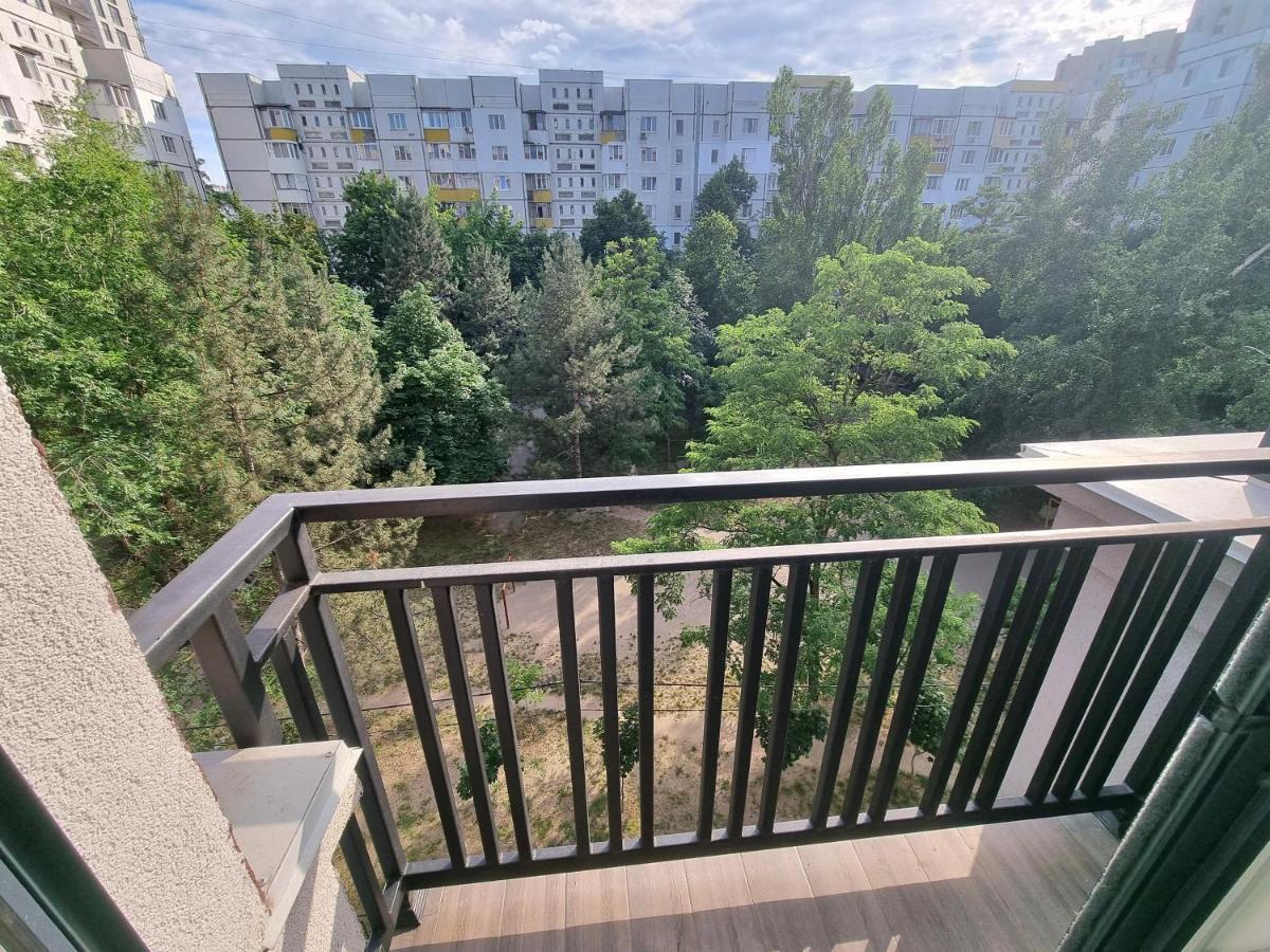 Center, Albisoara Str., 1Bedroom And Living With Balcony Кишинёв Экстерьер фото