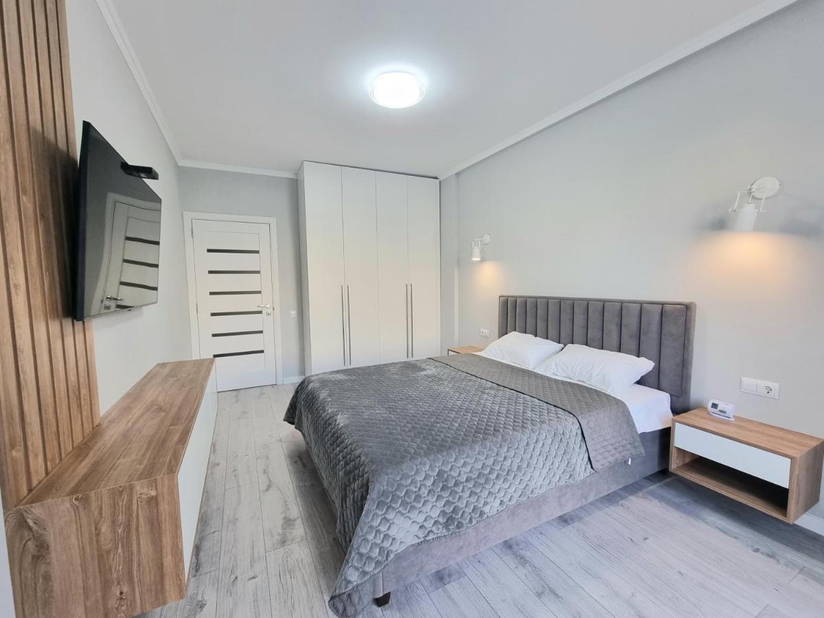 Center, Albisoara Str., 1Bedroom And Living With Balcony Кишинёв Экстерьер фото